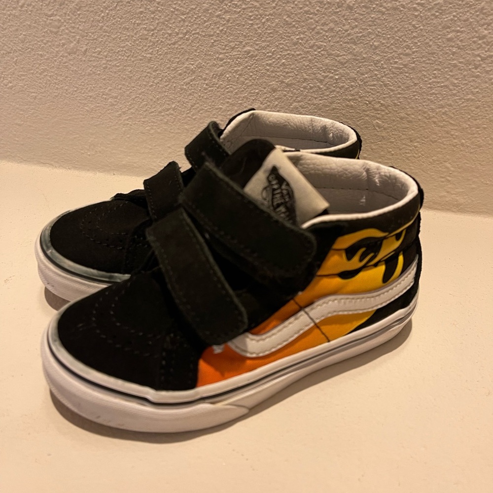 KIDS HOT FLAME SK8-MID REISSUE V